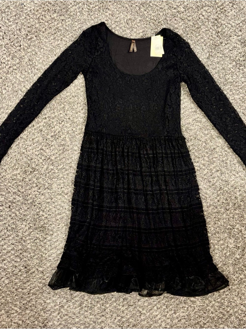 NWT Stetson Black Lace Scoop Neck Ruffle Mini Dress Small